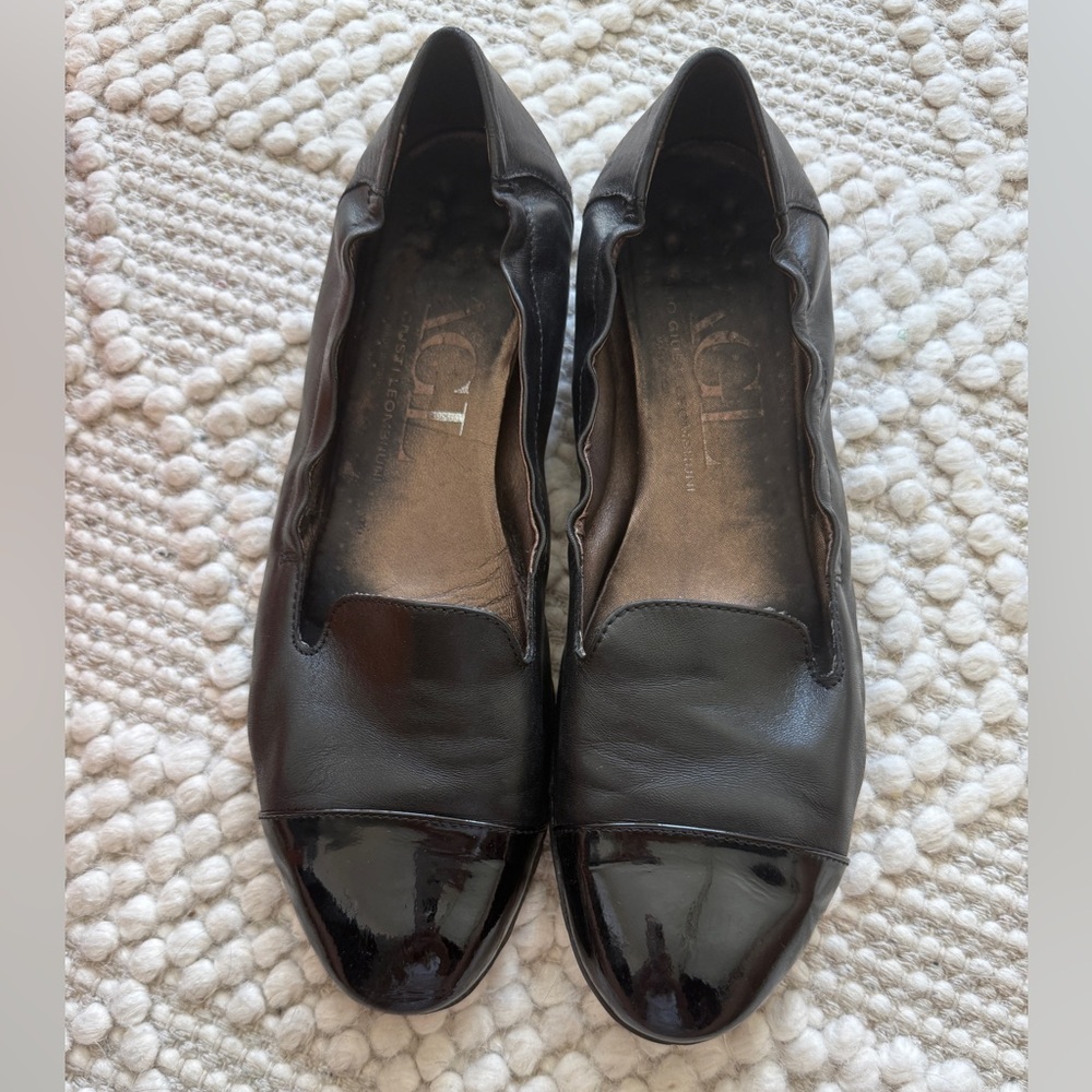 Attilio Giusti Leombruni Black Leather Loafers